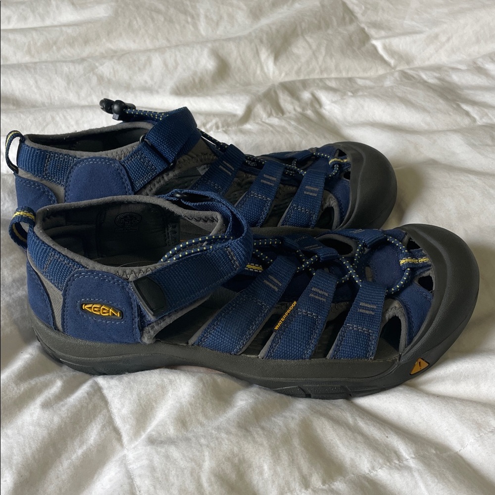 Keen | Newport H2 | Hybrid Sandal | Blue | Hike | Grip| Covered Toe | Size 6 - Picture 6 of 16